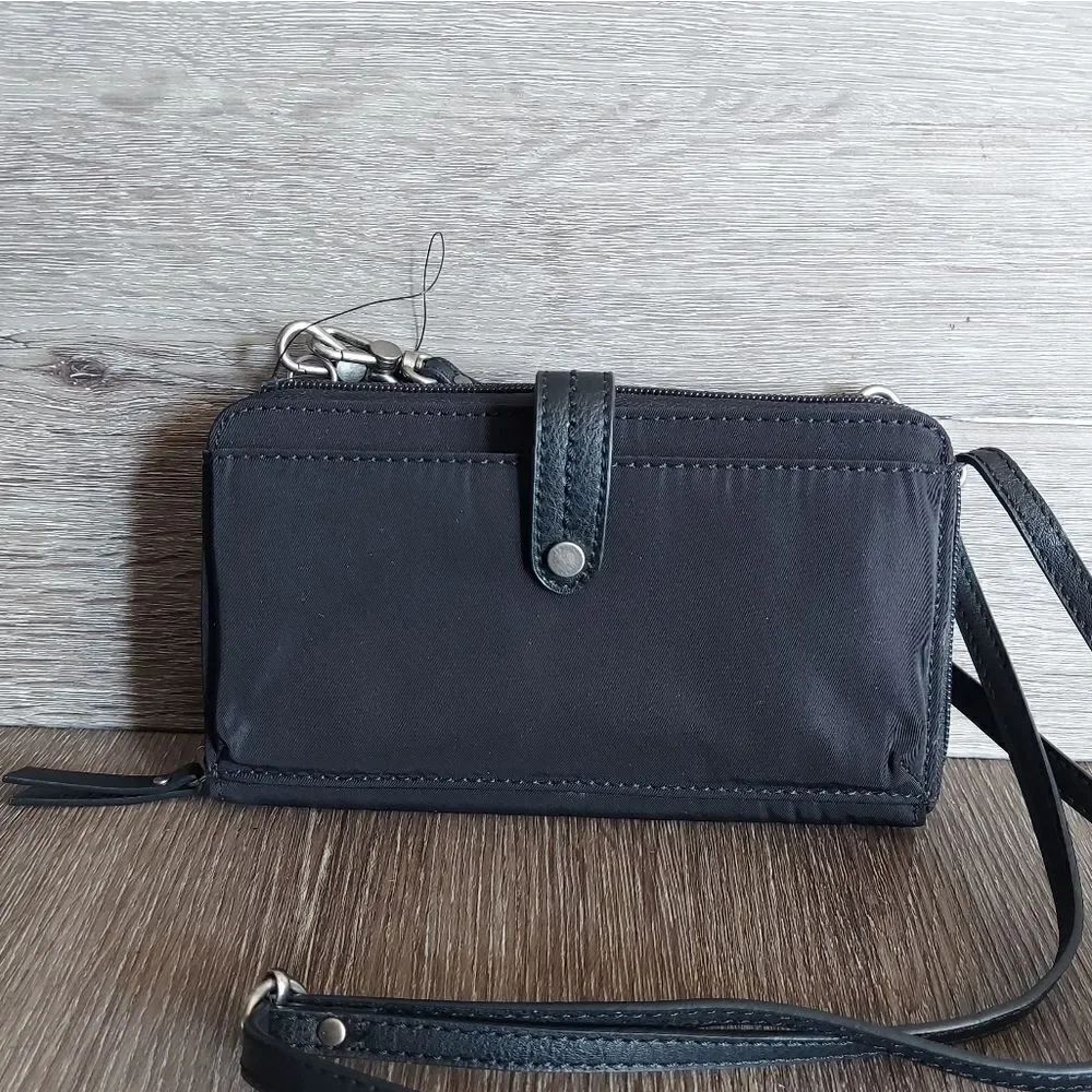 NEW The Sak Esperato Nylon Smartphone Crossbody in Eco Twill, Black